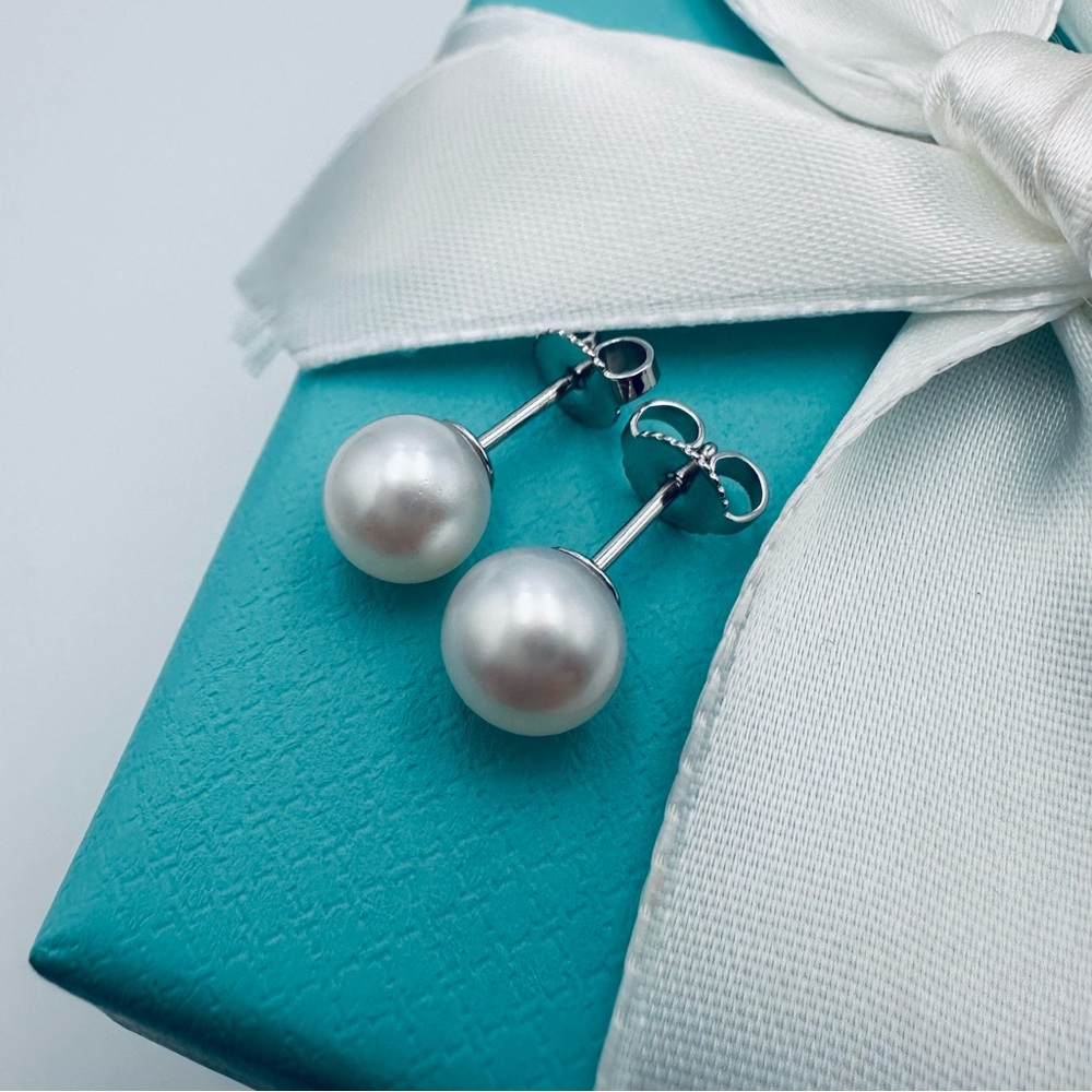 Tiffany & Co. 18K White Gold Akoya Pearls Signature Earrings with Packaging - Picture 4 of 11